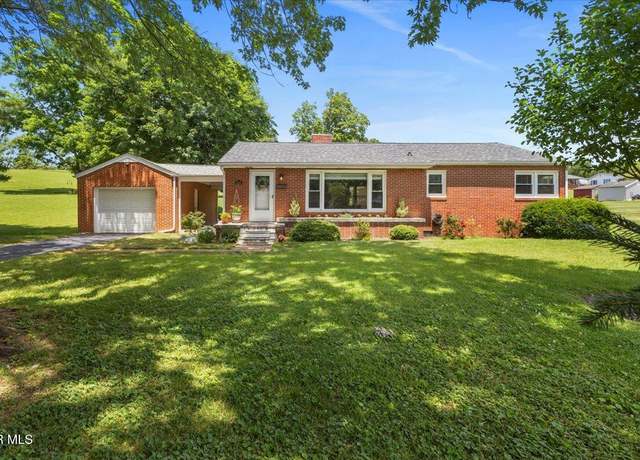 Property at 2218 Greenwood Dr, Johnson City, TN 37604, 4 beds, 2 baths