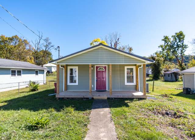 Property at 1608 E Fairview Ave Ave, Johnson City, TN 37601, 3 beds, 2 baths