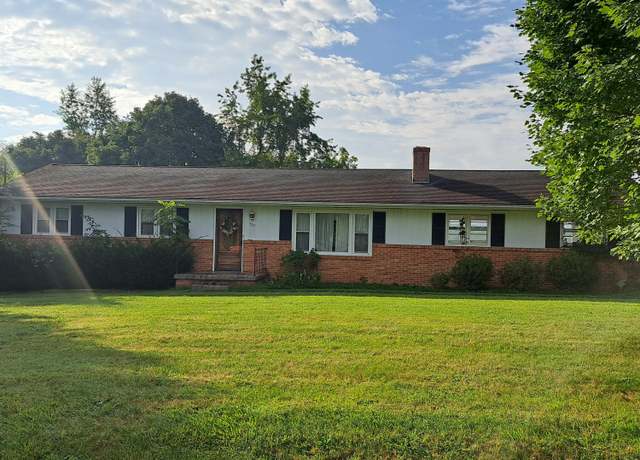 Property at 260 Chester Hill Rd, Bristol, VA 24201, 2 beds, 1.5 baths