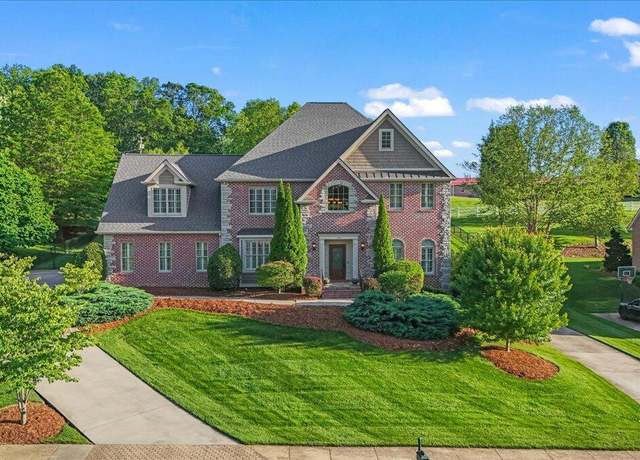 Property at 114 Highland Gate Dr, Johnson City, TN 37615, 6 beds, 6 baths