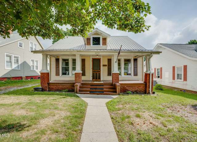 Property at 1234 Center St, Kingsport, TN 37660, 3 beds, 2 baths
