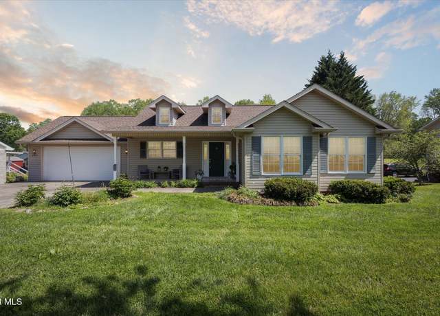 Property at 2905 Antioch Rd, Johnson City, TN 37604, 3 beds, 2 baths