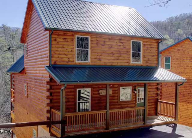 Property at 817 String Run Way Way, Pigeon Forge, TN 37863, 5 beds, 5 baths