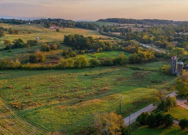 Property at 5412 Old Niles Ferry Rd Rd, Maryville, TN 37801