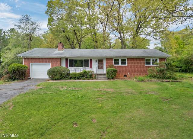 Property at 290 Valley Dr, Bristol, VA 24201, 3 beds, 2 baths