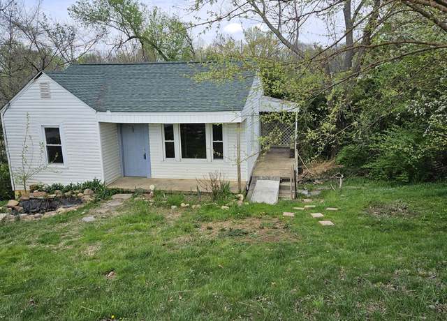 Property at 206 Broyles St, Greeneville, TN 37745, 2 beds, 1 bath