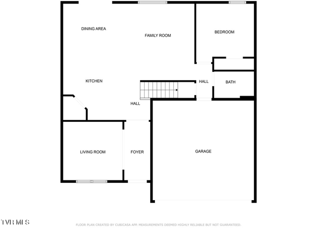 Property at 1363 Raccoon Ln, Piney Flats, TN 37686, 5 beds, 3 baths