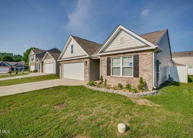 Property at 1241 Stamp Lodge Rd, Kingsport, TN 37660, 4 beds, 2 baths