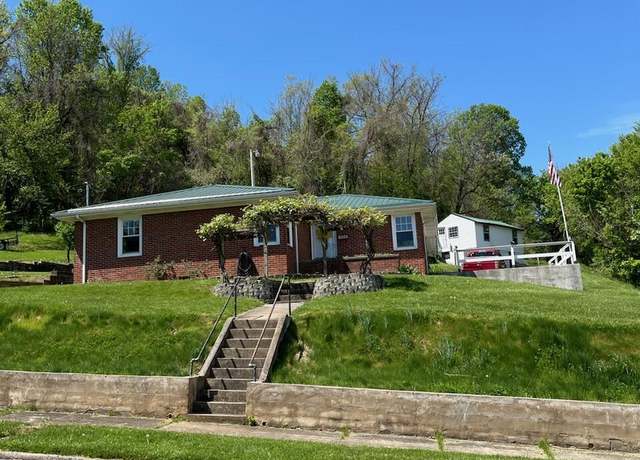 Property at 407 Allen Ave, Elizabethton, TN 37643, 3 beds, 1 bath