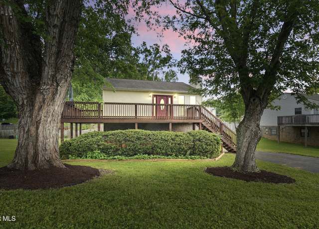 Property at 1788 Todd Dr, Johnson City, TN 37604, 3 beds, 2 baths