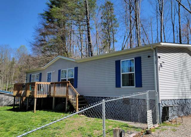 Property at 1229 Pleasant Valley Rd, Mountain City, TN 37683, 3 beds, 2 baths