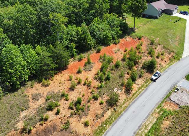 Property at 48 Homestead Dr, Unicoi, TN 37692