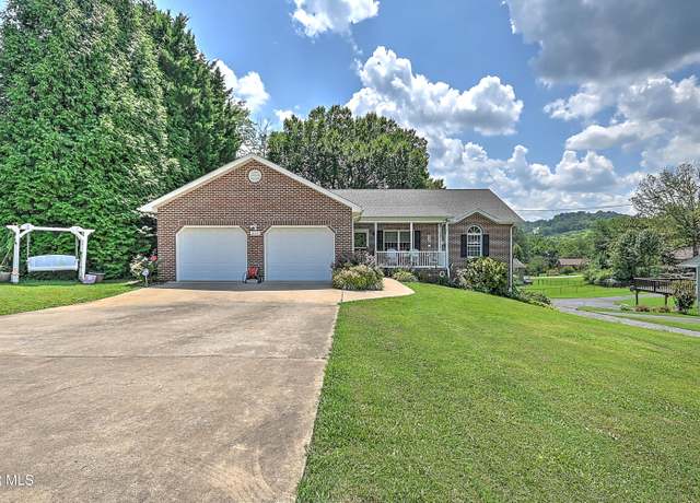 Property at 274 De Lee Dr, Kingsport, TN 37663, 4 beds, 3 baths