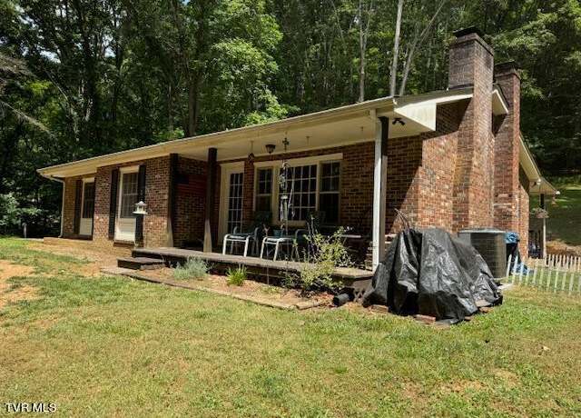 Property at 29116 Winding Way, Meadowview, VA 24361, 3 beds, 2 baths