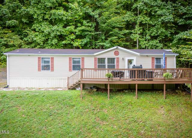Property at 6855 Gate City Hwy, Bristol, VA 24202, 3 beds, 2 baths