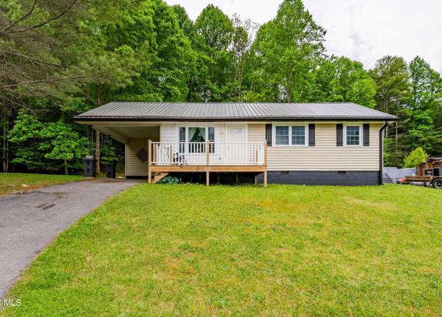 Property at 674 Shoun St, Mountain City, TN 37683, 3 beds, 1 bath