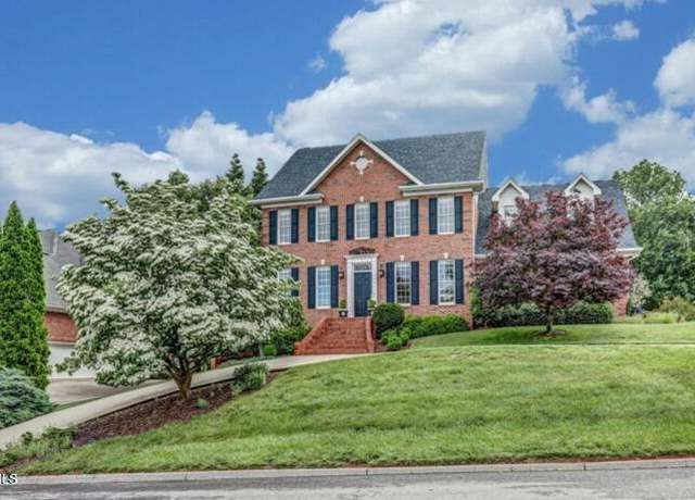 Property at 5621 John Gaines Blvd, Kingsport, TN 37664, 4 beds, 2.5 baths