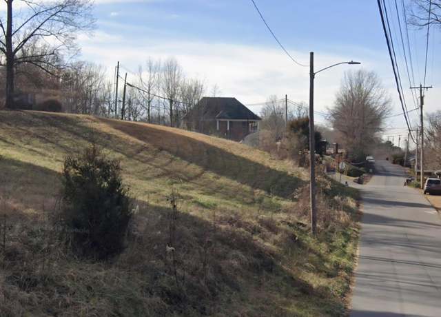 Property at 1307 College Heights Rd, Johnson City, TN 37604