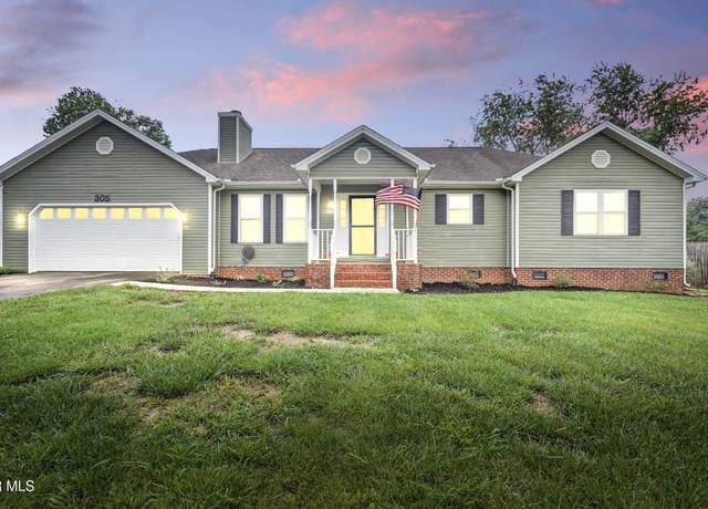 Property at 305 Center Dr, Blountville, TN 37617, 3 beds, 2 baths