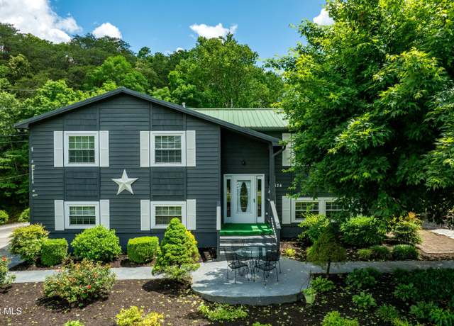Property at 524 Mountain View Dr, Piney Flats, TN 37686, 4 beds, 3 baths
