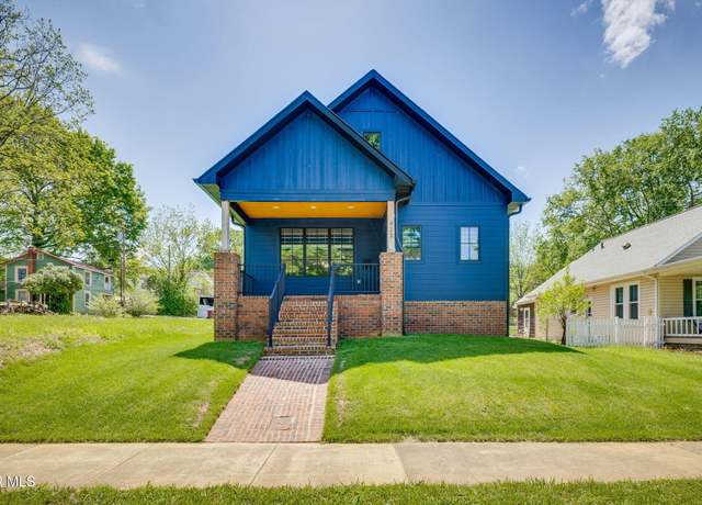 Property at 423 Maple St, Johnson City, TN 37604, 3 beds, 2.5 baths