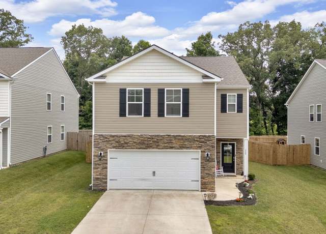 Property at 228 Crockett Dr, Church Hill, TN 37642, 4 beds, 2.5 baths