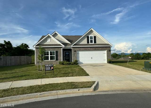 Property at 638 Sedgewick Way, Johnson City, TN 37601, 4 beds, 2 baths