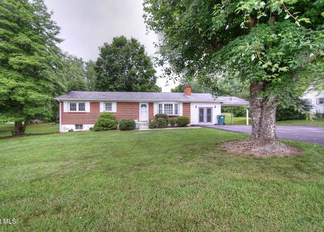 Property at 512 Old Airport Rd, Bristol, VA 24201, 3 beds, 1.5 baths