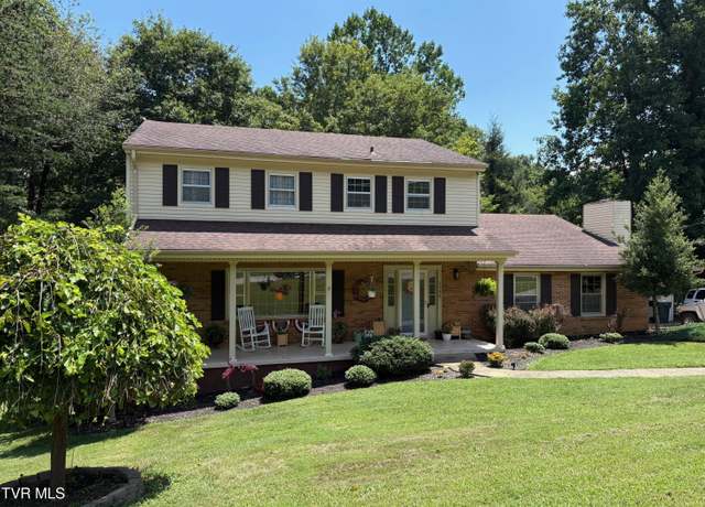Property at 1700 Brentwood Dr, Greeneville, TN 37743, 4 beds, 2.5 baths