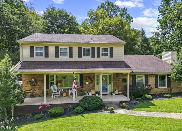 Property at 1700 Brentwood Dr, Greeneville, TN 37743, 4 beds, 2.5 baths