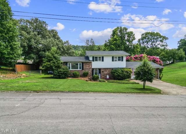 Property at 103 Edgewood Dr, Greeneville, TN 37743, 4 beds, 2 baths