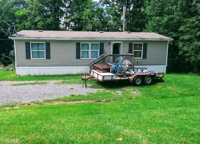 Property at 585 Little Brushy Rd, Coeburn, VA 24230, 3 beds, 2 baths