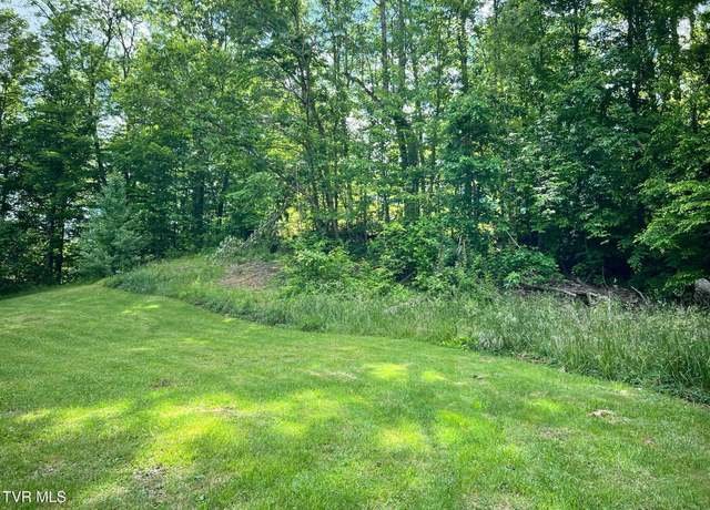 Property at 327 Park Ave, Appalachia, VA 24216