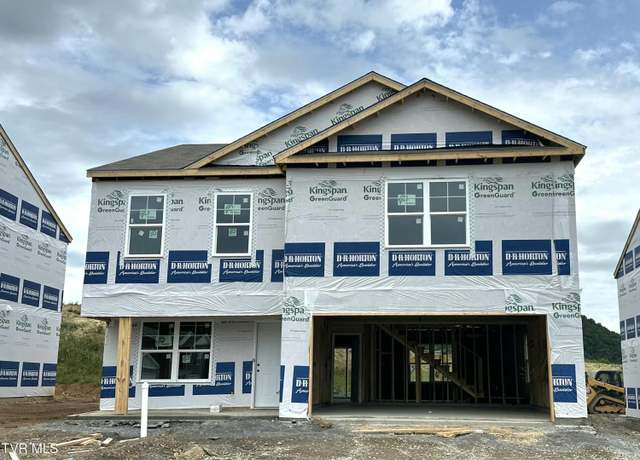 Property at 121 Crawford Cir, Bristol, TN 37618, 3 beds, 2.5 baths