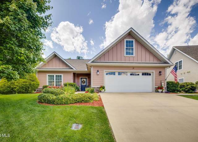 Property at 2420 Edinburgh Channel Rd, Kingsport, TN 37664, 3 beds, 2 baths