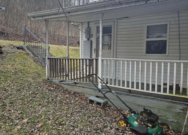 Property at 8821 Maple Road Rd, Pound, VA 24279, 2 beds, 1 bath