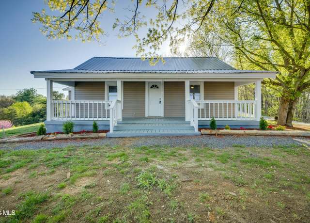 Property at 290 Brookside Dr, Kingsport, TN 37660, 3 beds, 2 baths