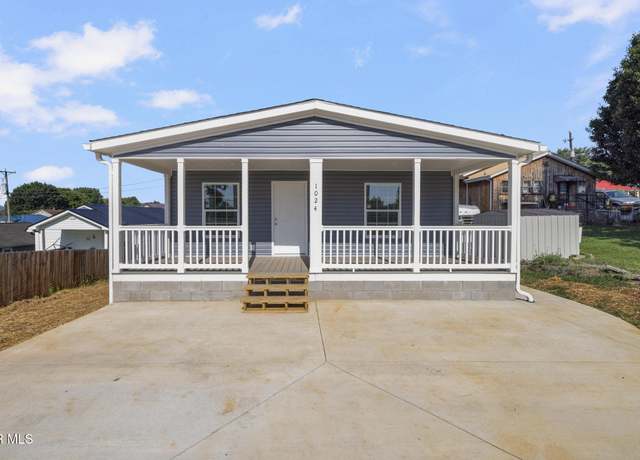 Property at 1024 Walnut Ave, Kingsport, TN 37660, 3 beds, 2 baths