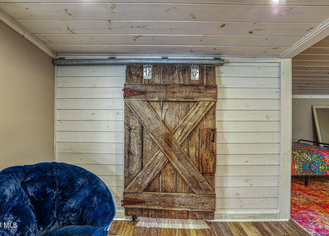 Property at 412 Crussell Rd, Piney Flats, TN 37686, 3 beds, 3.5 baths