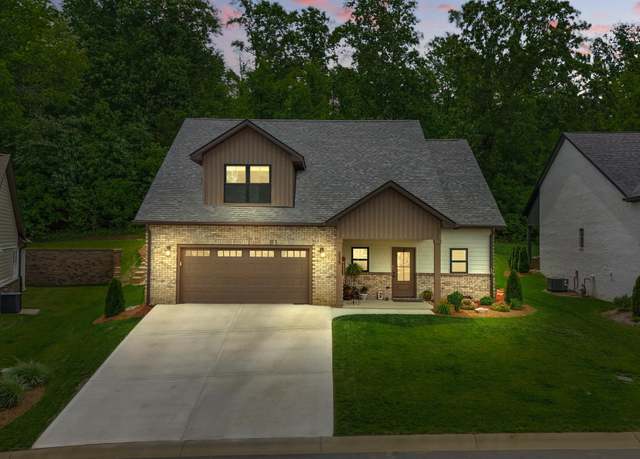 Property at 235 Winston Pl, Johnson City, TN 37615, 3 beds, 2.5 baths