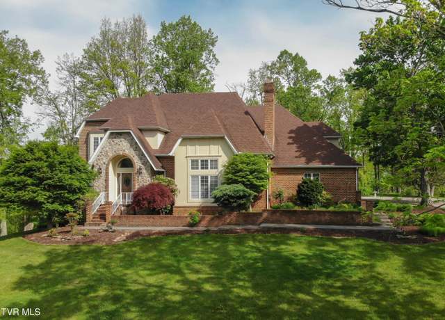 Property at 4 Sunsest Dr, Lebanon, VA 24266, 4 beds, 4.5 baths
