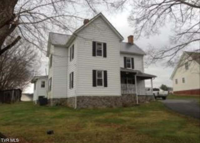 Property at 250 Five Oaks Rd, Jonesborough, TN 37659, 4 beds, 2 baths