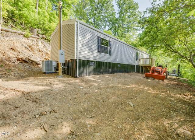 Property at 1249 Marcum Ave, Kingsport, TN 37665, 2 beds, 2 baths