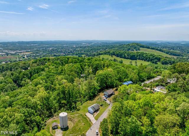 Property at 1295 Celeste Ave, Morristown, TN 37814, 3 beds, 2 baths