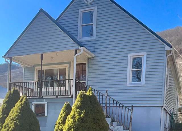 Property at 9 2nd Ave Unit E, Big Stone Gap, VA 24219, 2 beds, 1 bath