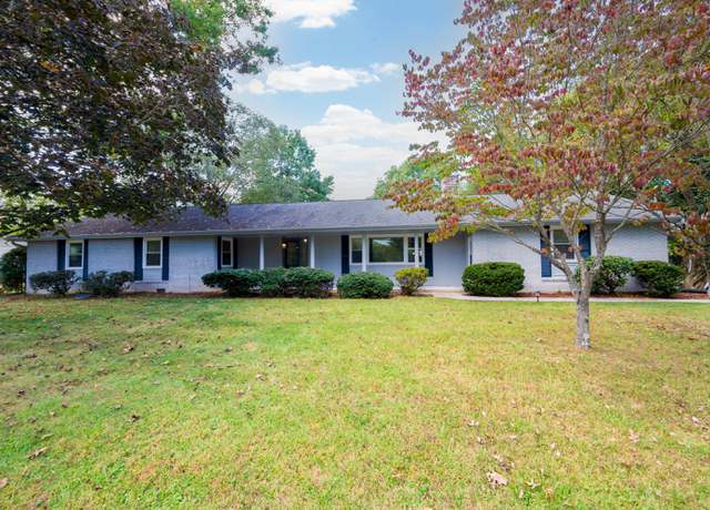 Photo of 808 Chippendale Rd, Kingsport, TN 37660