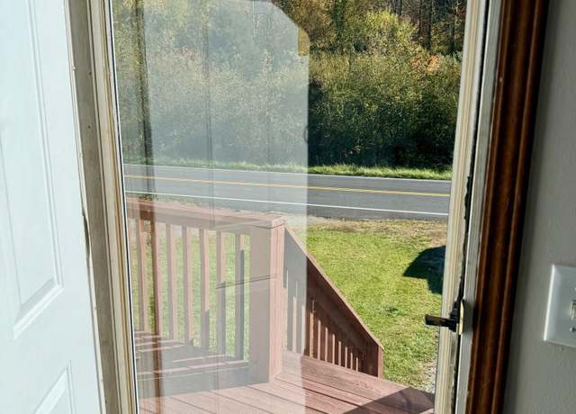 Property at 4527 Dorchester Rd, Norton, VA 24273, 4 beds, 2 baths