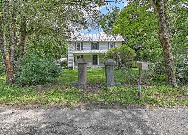 Property at 301 Keenburg Road Rd, Bluff City, TN 37618, 3 beds, 1 bath