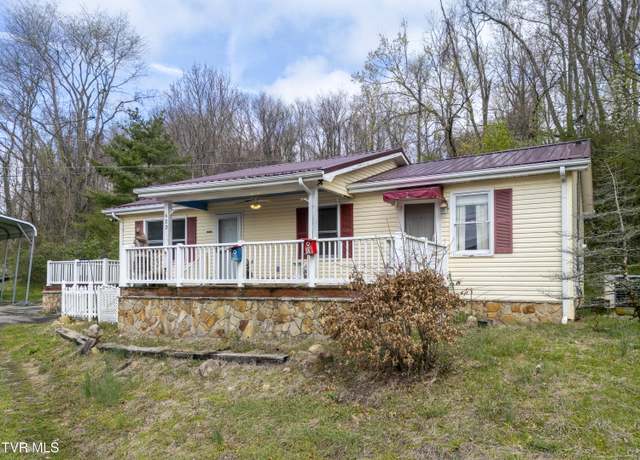 Property at 623 Cemetery Ridge Rd, Damascus, VA 24236, 3 beds, 1.5 baths
