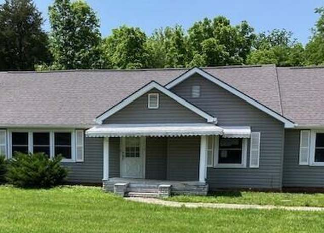 Property at 4112 Sullivan Gardens Dr, Kingsport, TN 37660, 3 beds, 1.5 baths